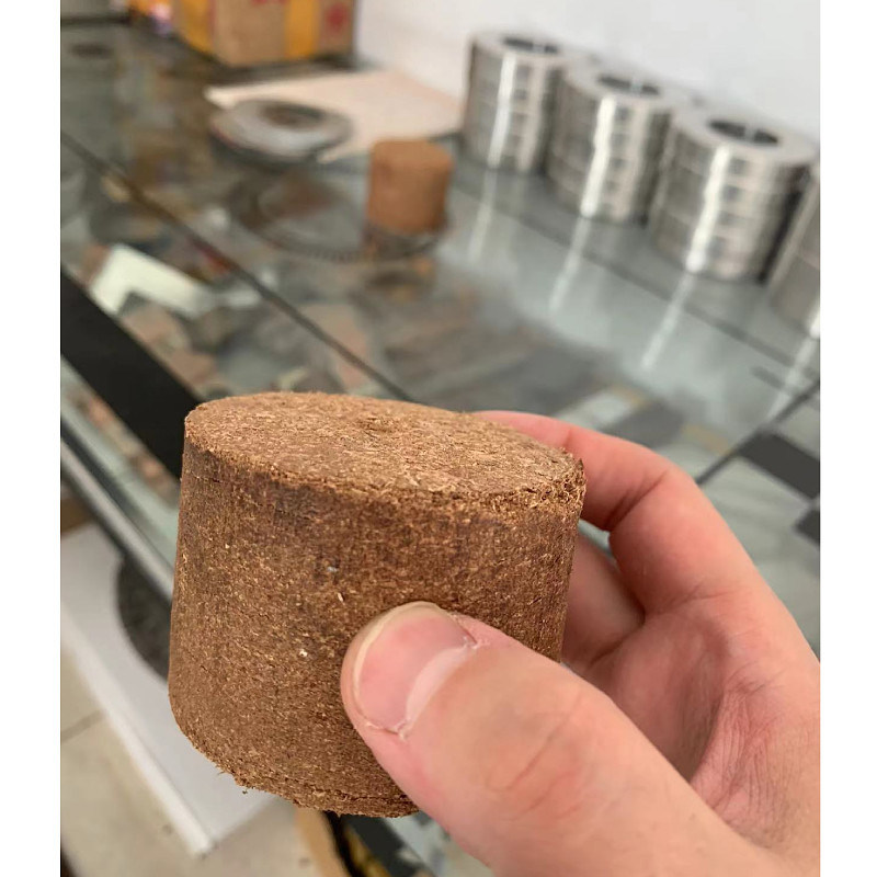 1750*1250*680 Houtzaagstof zuigerpers Briquette machine met 8-75 mm Briquette Grootte