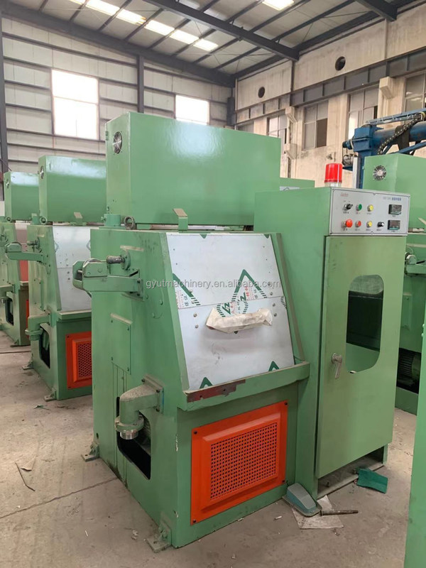 Machine voor het trekken van draad van koolstofarme staal met wolfraamcarbidecoating en een motor van 7,5 kW