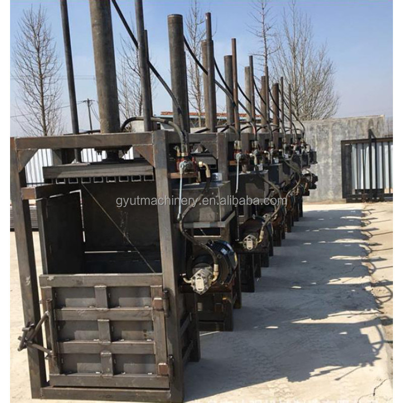 Stand-up pouch verpakkingsvorm karton comprimeren verpakkingsmachine voor afvalpapier gebruikte kleding