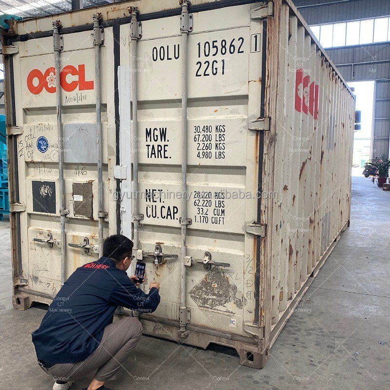 2100 kg stro-sillage turfgras-zakkencompressor met balerpakfunctie