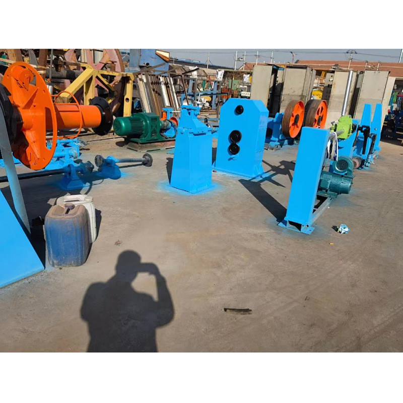 1250 mm Draad- en kabelbobbin-opleggingsmachine voor tweedehands houten trommels