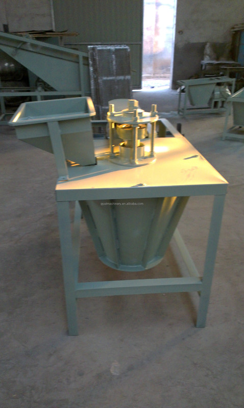 230 KG Automatische Pecan Kernel Peeling Machine Hard Shell Cracker voor Walnoten Schillen