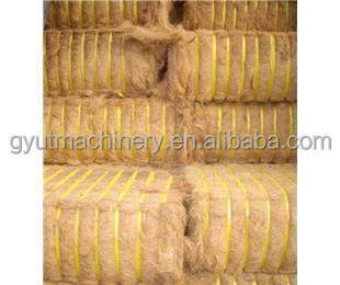 Grote silo strobaler voor bale hooi rijst tarwe stro bij de productie-fabriek