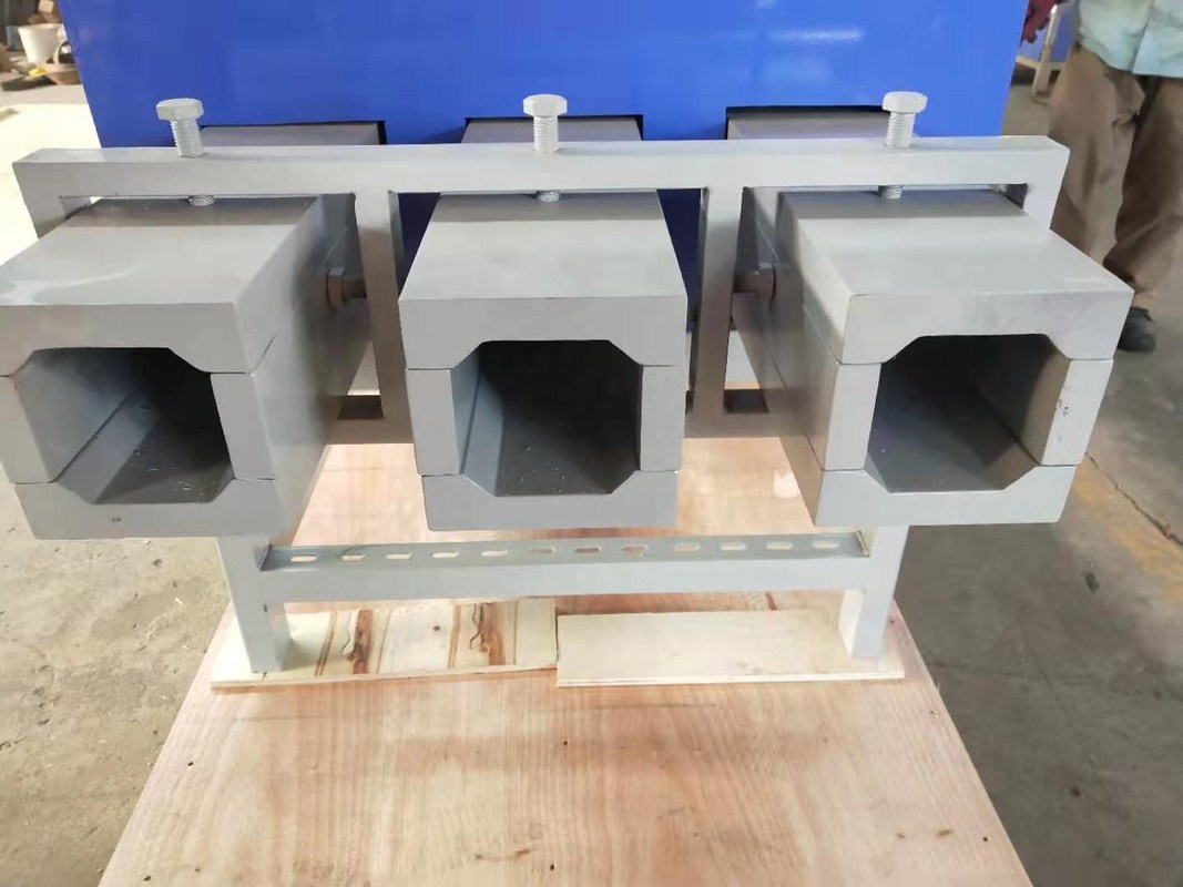 Aanpasbare 90mm*90mm Houten pallets Voeten Houten blok maken machine voor dichtheid blokken