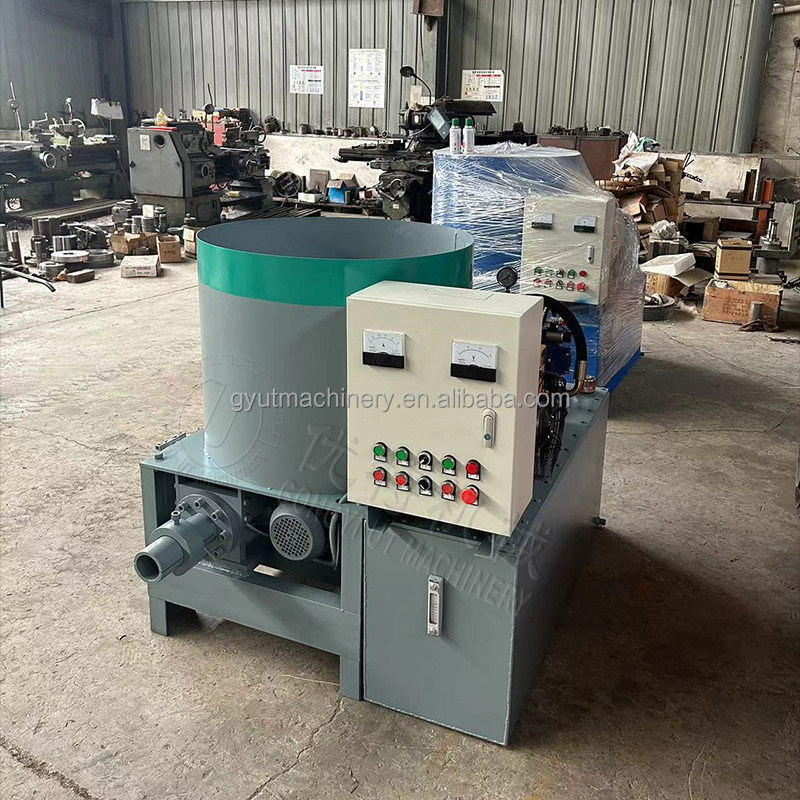 Saagstof Hydraulische 100 kg Briquette Extruder Machine voor Rice Husk Paper Coal Brick