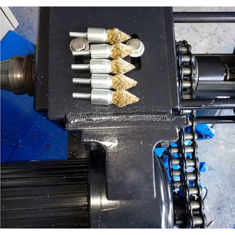 450 Machine voor het maken van draadborstels van stalen draad