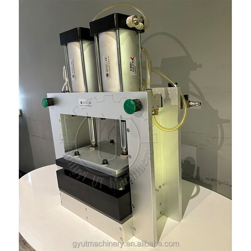 Op maat gemaakte pneumatische badbompenpersmachines voor de productie van spuitballen en shampoo bars